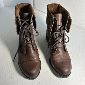 Ladies Gianni Bini size 6M leather Boots